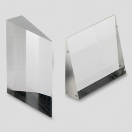 <strong>Clear acrylic machining </strong><br /><p>Finished projector lens requiring high quality finish. Cast acrylic choosen for its optical clarity and light transmittance.</p><p>Cast Acrylic Component</p>